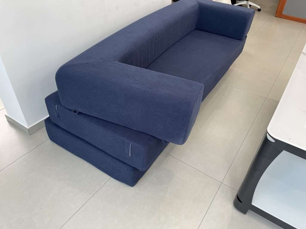 Zero Assembly & Easy Handling: Delivered in a compact box (Sofa-in-a-Box concept), these sofas navigate tight stairwells and narrow doorways with zero hassle—a major selling point for modern urban apartment dwellers.